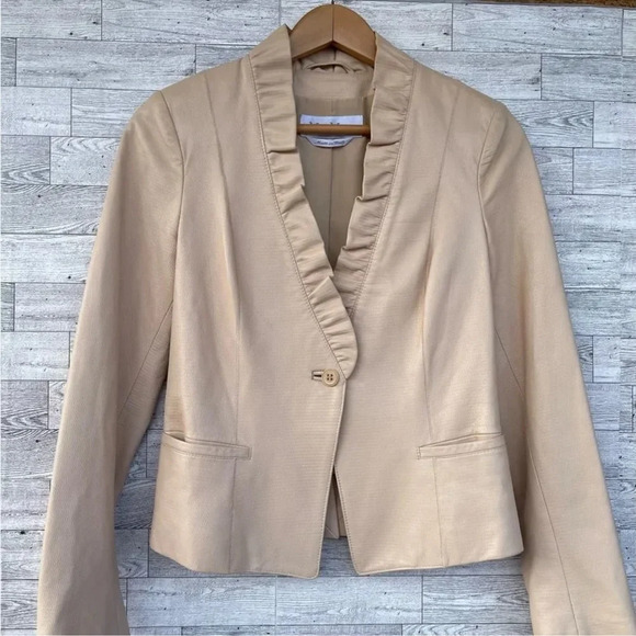 MaxMara leather jacket ruffle collar size 4 - Picture 1 of 14